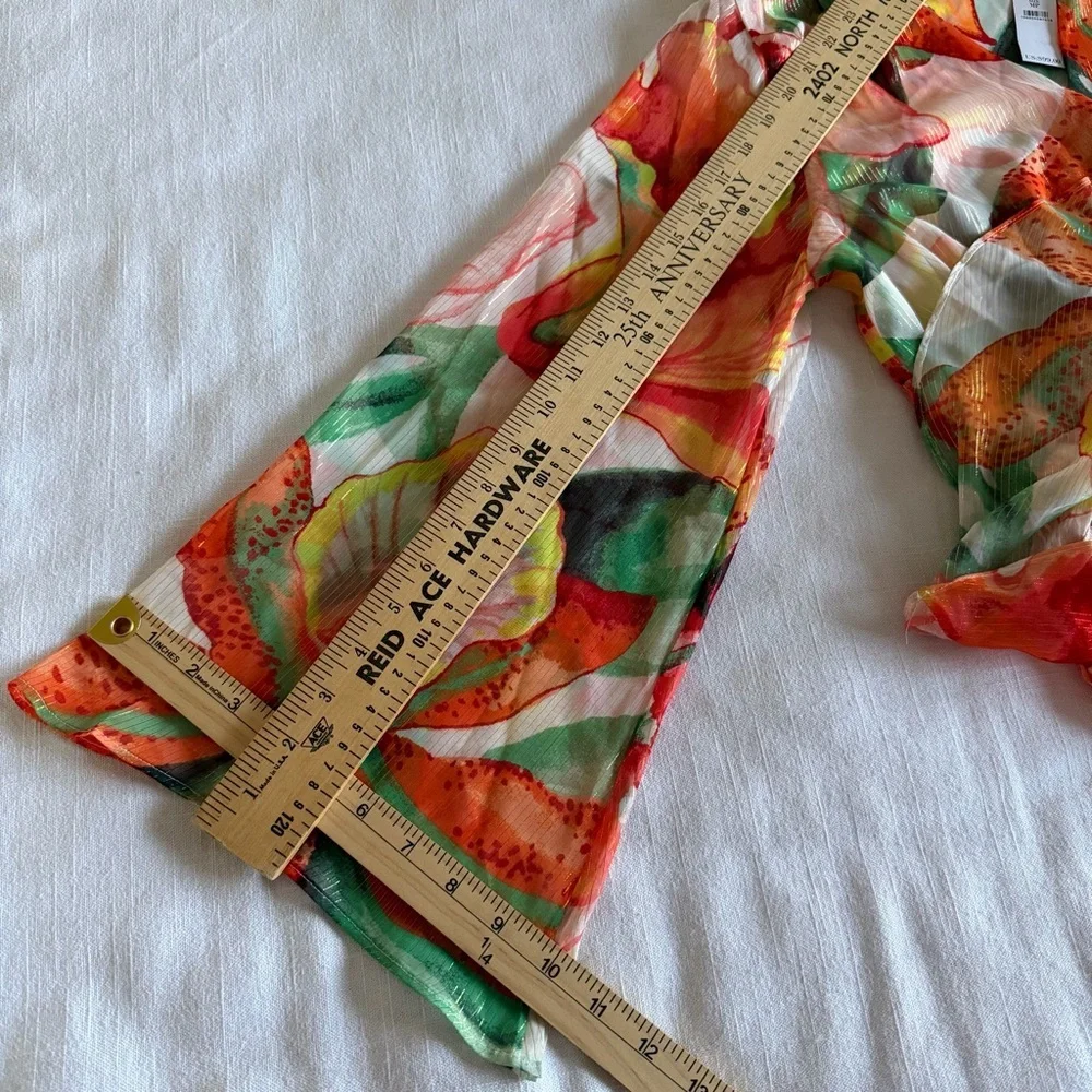 White House Black Market Chiffon Lurex Blouse Womens MP Peplum Jungle Flower - Picture 7 of 10